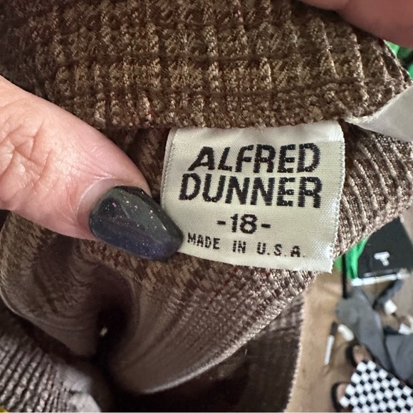 size 18 plus size skirt. elastic waist with belt hoops - Picture 3 of 3